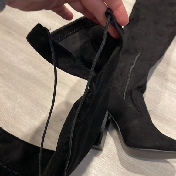 Sexy Black Over the Knee Heeled Boots Size 38 - Picture 5 of 7
